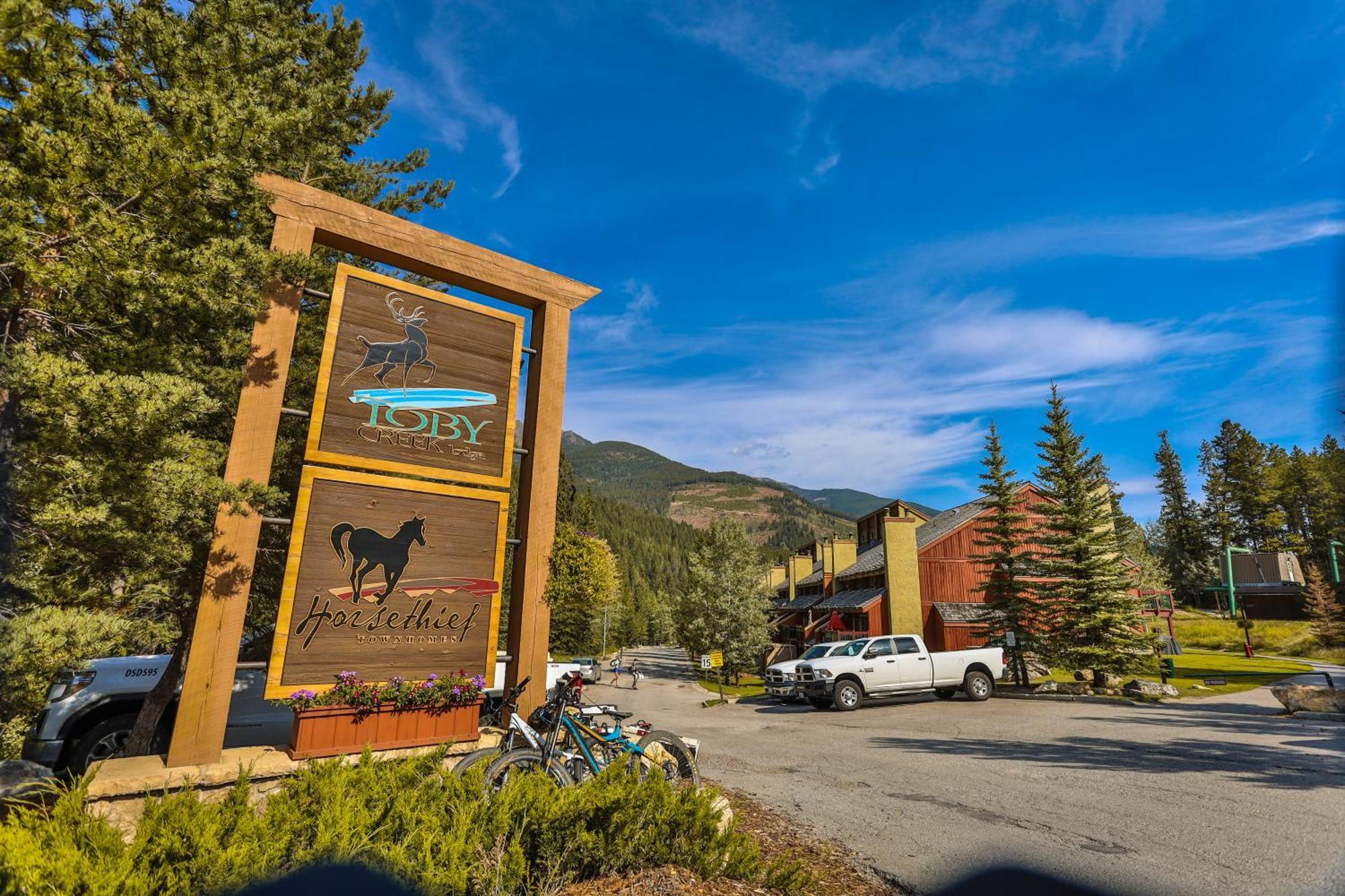 Horsethief Lodge By Stayin Panorama Ngoại thất bức ảnh